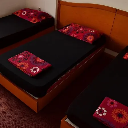 Hostel Youth Ferijalac
